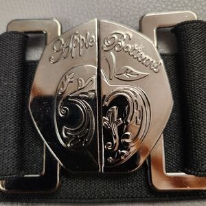 Apple Bottoms Metallic Silver and Black Belt Stretchy Vintage